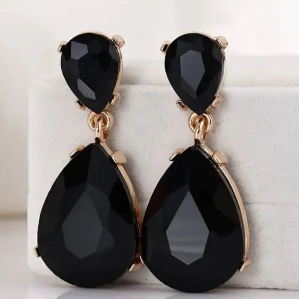 BLACK WATER DROP GLASS EARRINGS